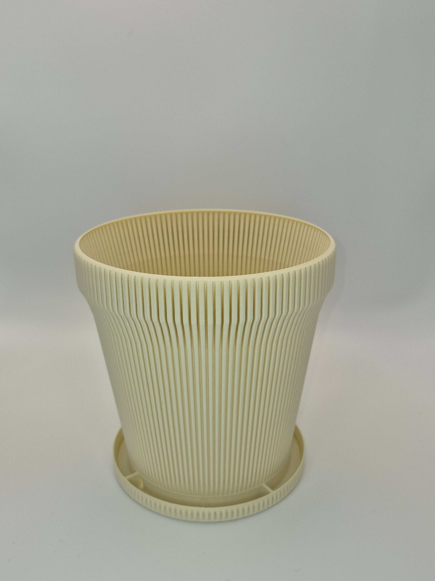 Terracotta Style Starter Planter with Drainage - Toys Decor & More