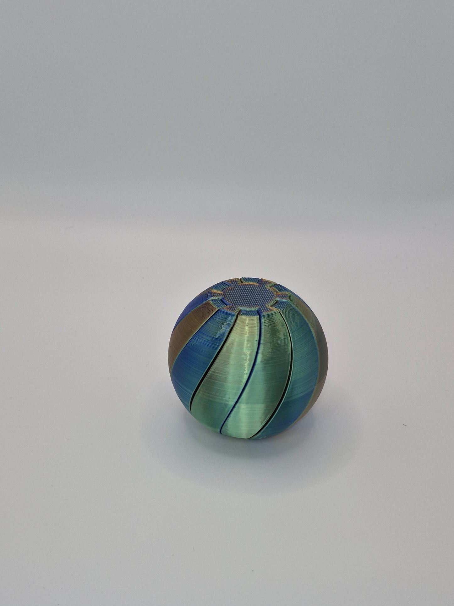 Twisted Spiral Fidget Sphere