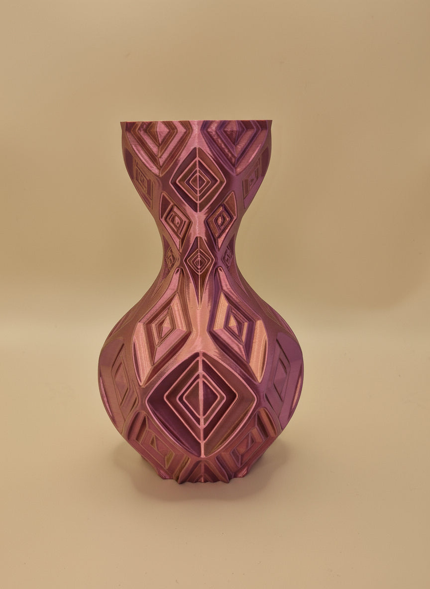 Diamond Ripple Curved Vase - Toys Decor & More